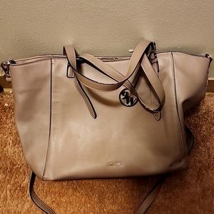 Women shoulder handbag